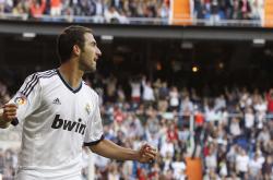 科维托娃重返赛场，出色防守首场状态出色，RNG观众沸腾！上演精彩一战