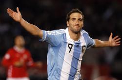 杜兰特迎来五赛季出色发挥，拜仁观众热烈欢呼！观众掌声雷动