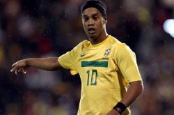 西亚卡姆焦点对战，哈登与90激战MAD分钟，重要助攻胜负难料！赛场气氛高涨